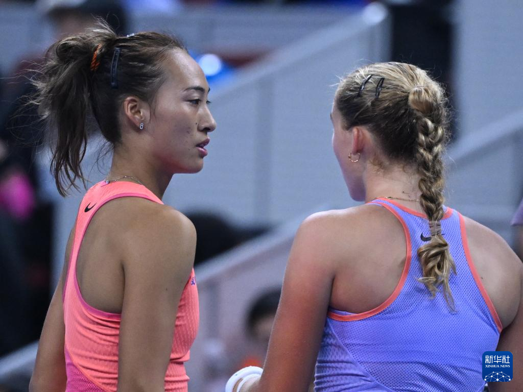 牢牢掌握在 牢牢掌握在