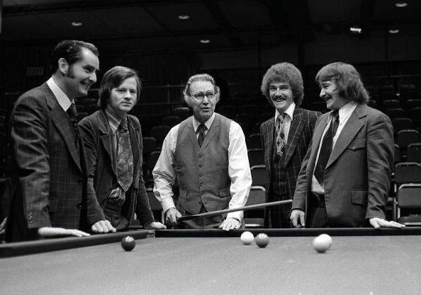 他透露两人 他透露两人